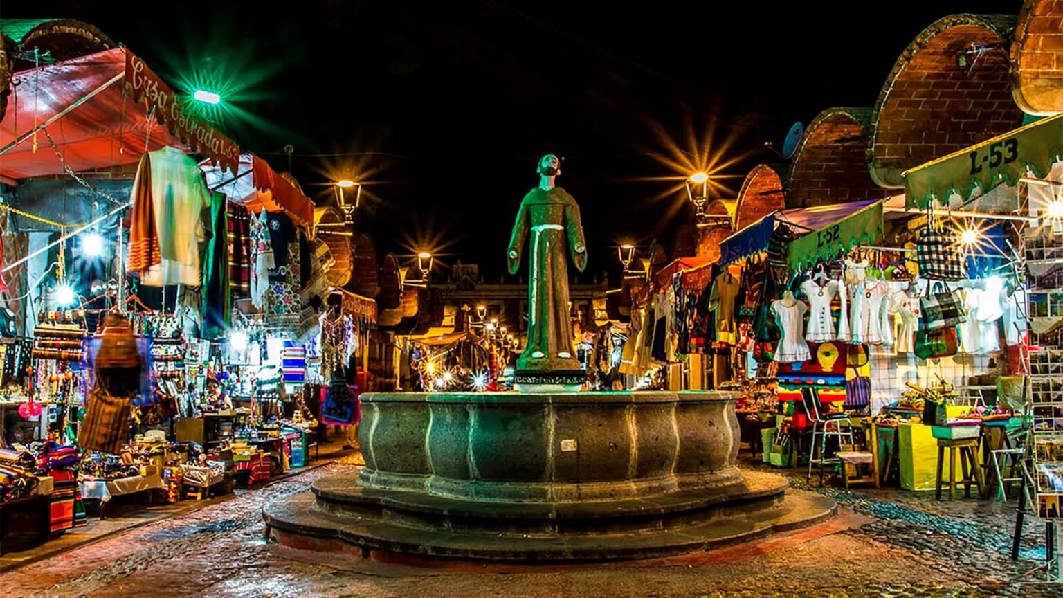 Conoce la historia de El Parián símbolo poblano por excelencia Cover