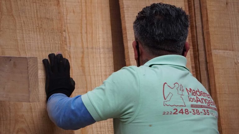marca-persona-madereria-angeles