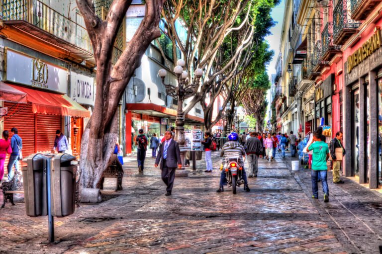 10 cosas que hacer en la calle 5 de Mayo