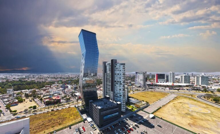Torre Platea: lujo y presencia en Puebla