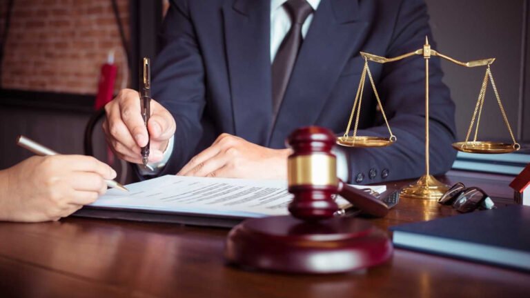 Conoce al gabinete de DeForest, los mejores abogados de Puebla