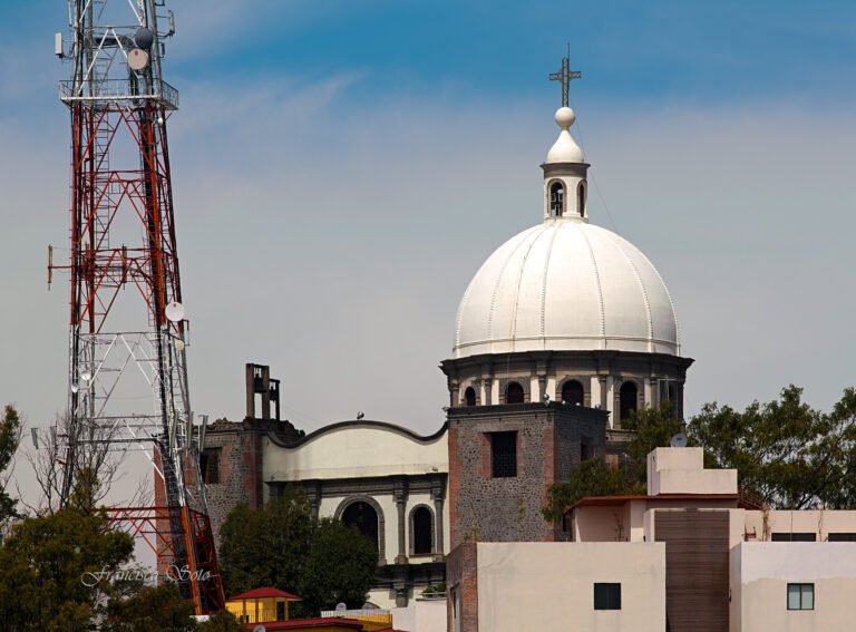Iglesia del cielo, la joya del Cerro de la Paz