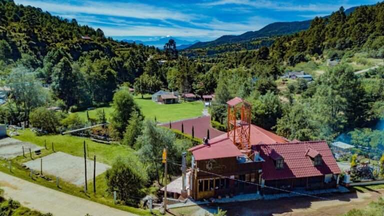 La Cabaña del León, centro ecoturístico en Libres